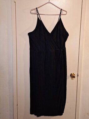 H&M Black Wrap Dress – Size XL – Pleated Midi Dress – Adjustable Tie Waist